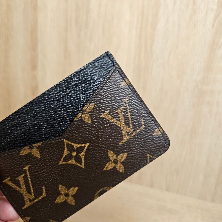 [新年福利出清❣️] LV老花黑牛皮Neo名片卡夾-11