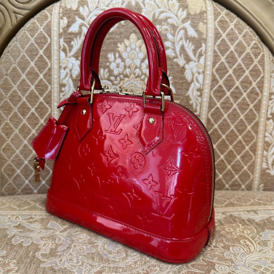 LV 紅漆亮皮金釦AlmaBB手提斜背包 M91771-3
