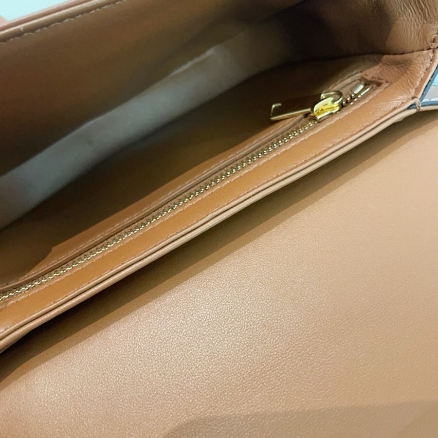 98新Celine 凱旋門金扣馬鞍包 23年新款 無附件-8