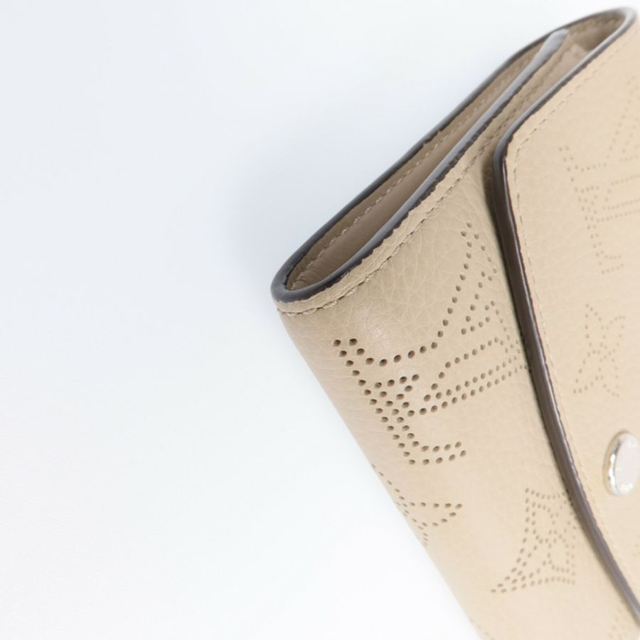 LOUIS VUITTON Monogram Mahina Victorine銀扣錢包-7