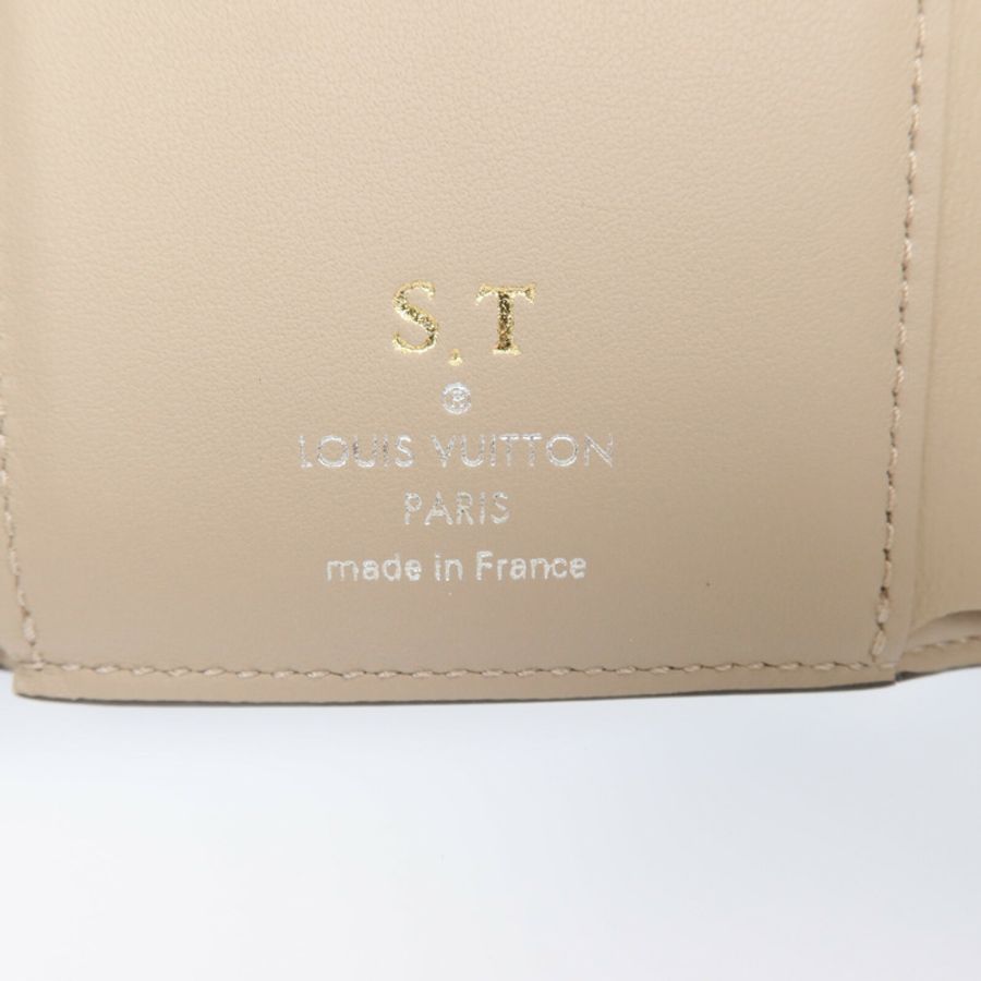 LOUIS VUITTON Monogram Mahina Victorine銀扣錢包-12