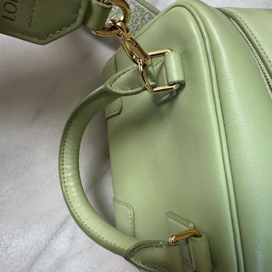 🛑🛍️本月超夯包款降價了🛑🛍️LOEWE Amazona 16 方形手提肩背包-15