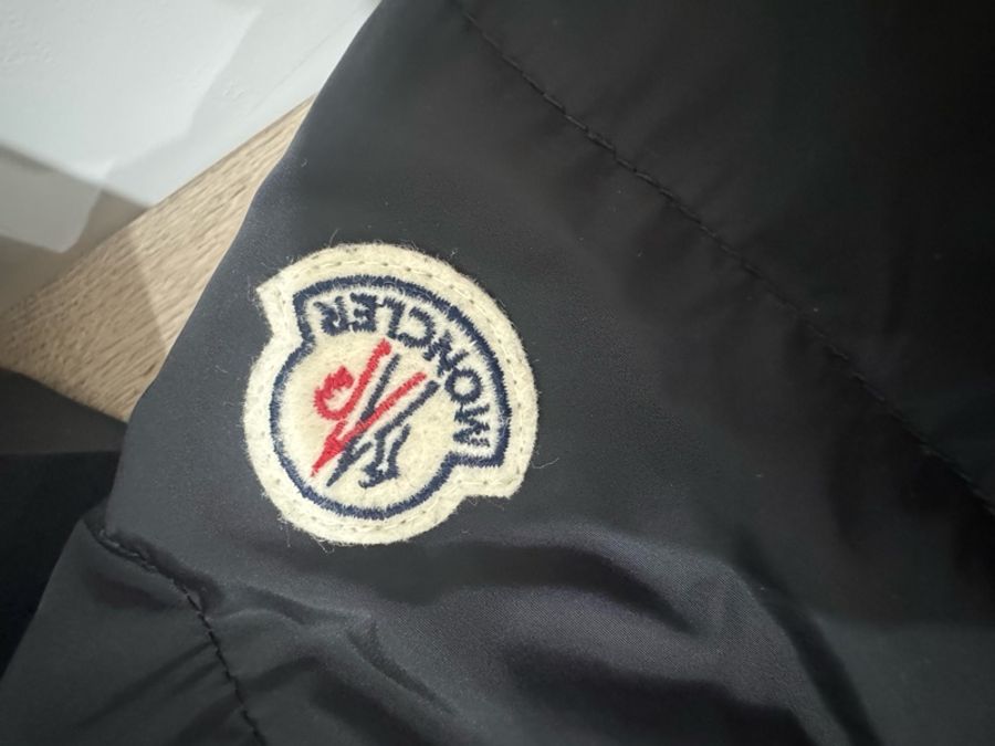 Moncler 羽絨外套-9