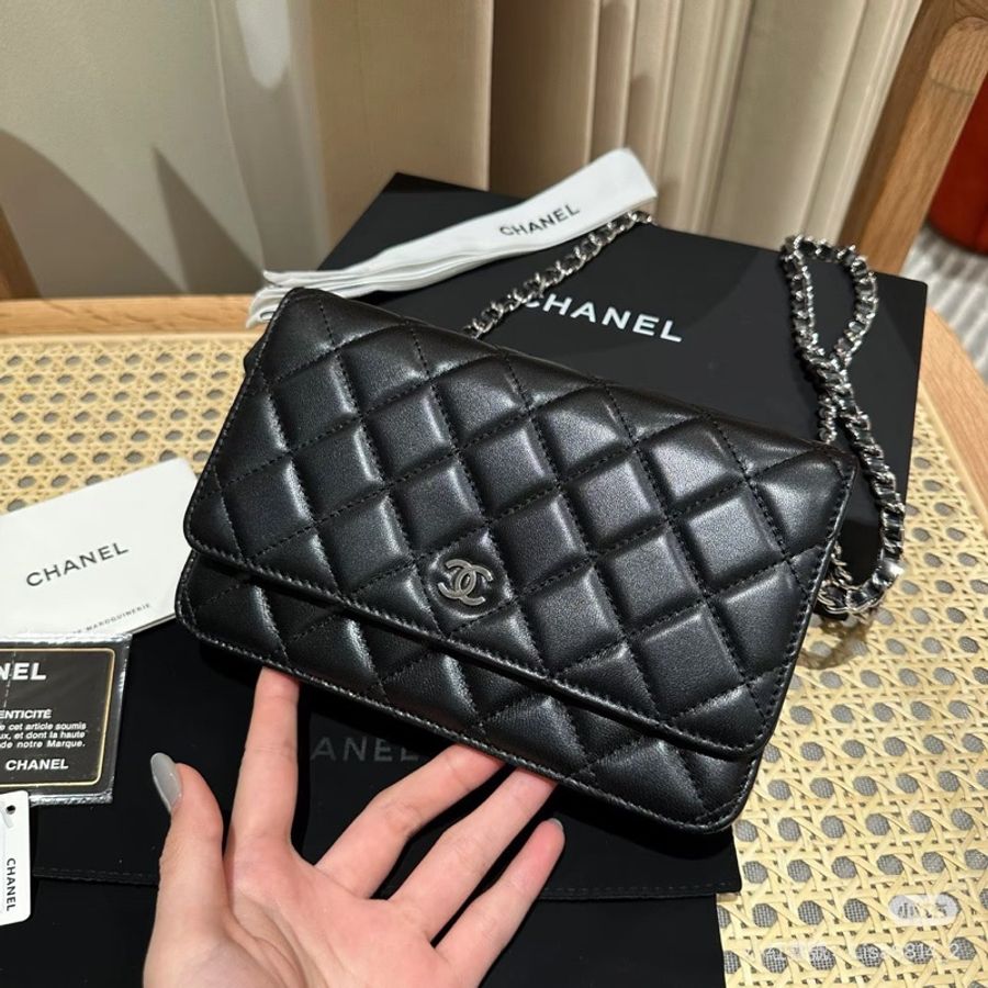 新款❤️全新全配❤️香奈兒 #經典 #woc #黑銀 #發財包-0