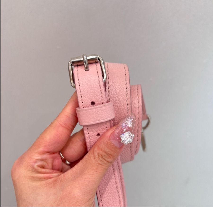 【90%新✨全網最低價】LV Lock Me 櫻花粉色牛皮手拎|斜背包-7