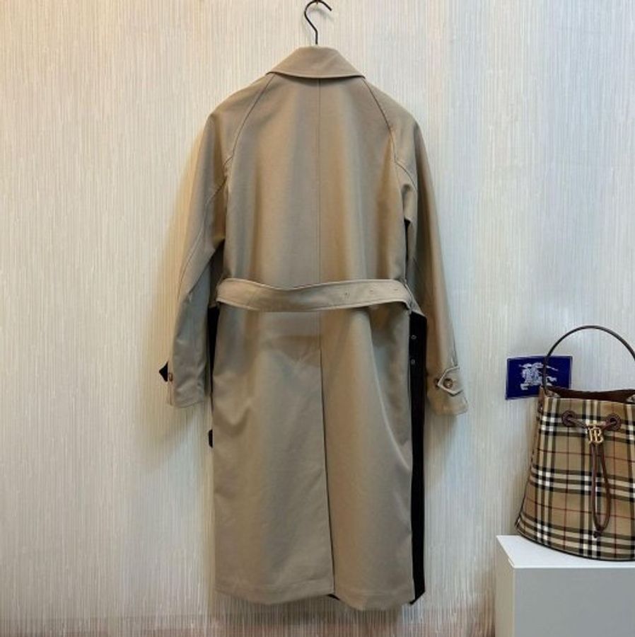 BURBERRY英國黑標羔羊皮裝飾輕便風衣UK2-2