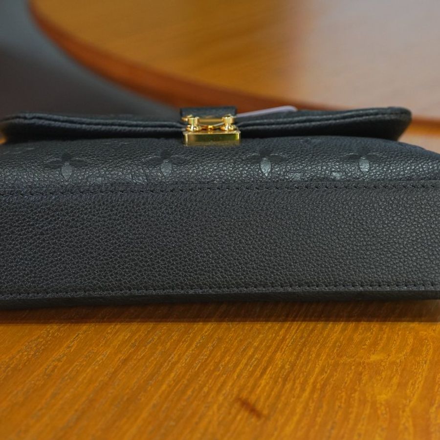 LouisVuitton/路易威登 黑牛皮壓紋Madeleine NANO 瑪德琳 鏈條斜挎包 芯片款-4