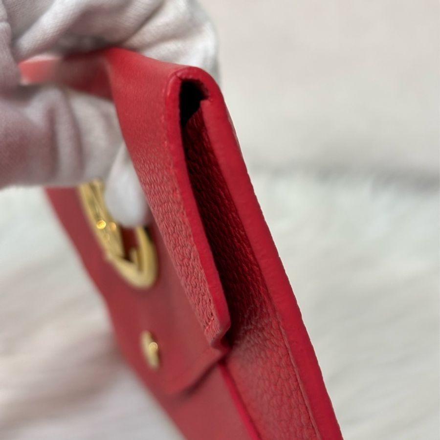 LV 訂製款 紅色荔枝皮 圓形 LOGO 釦式 信封 長夾 皮夾 收納袋 萬用袋-17