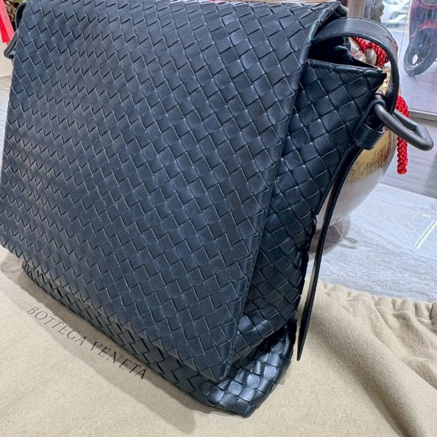 Bottega Veneta 編織掀蓋側背包-1