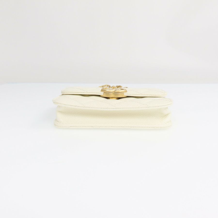 CHANEL 牛皮皮革Chain Shoulder金扣鏈帶肩背袋-3