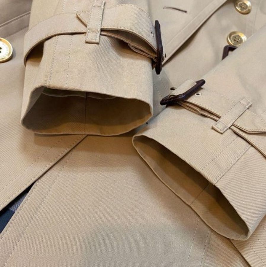 BURBERRY LONDON蜜色金釦風衣36-8