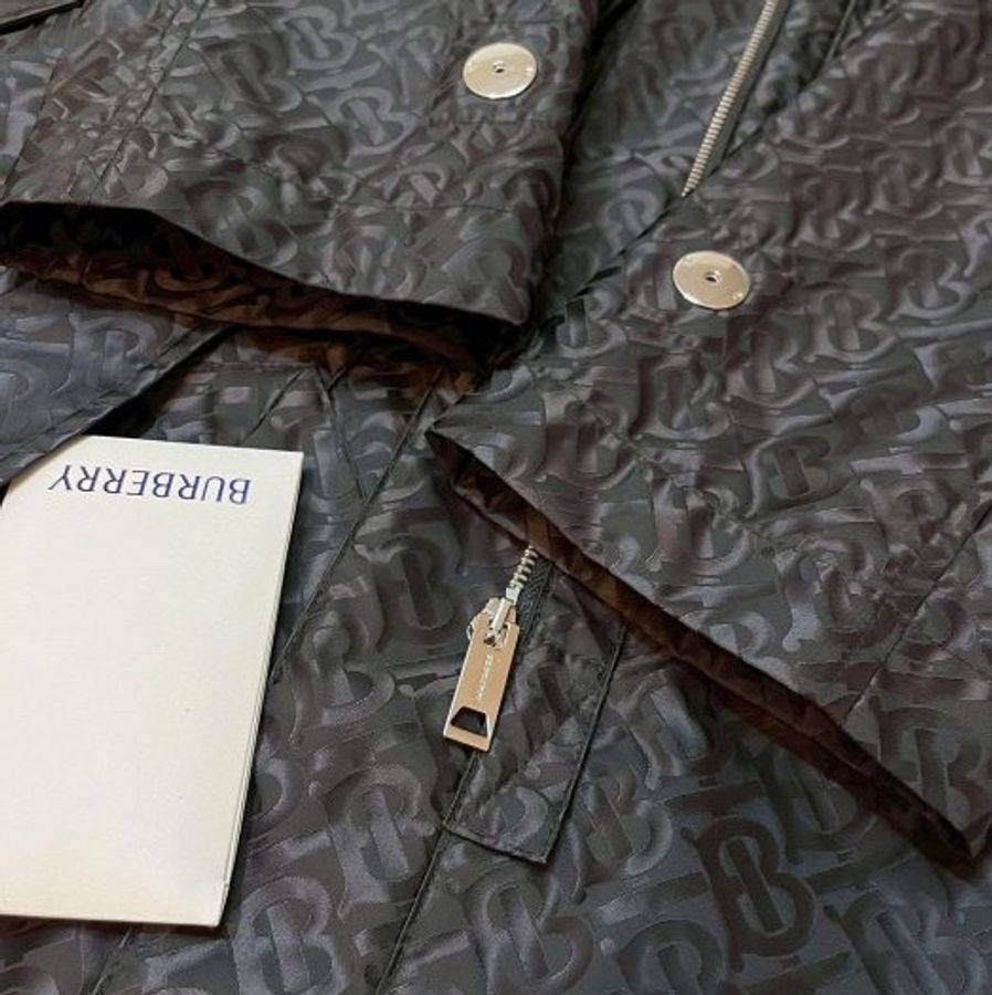 BURBERRY英國黑色專屬標誌提花連帽風雪大衣UK4-5