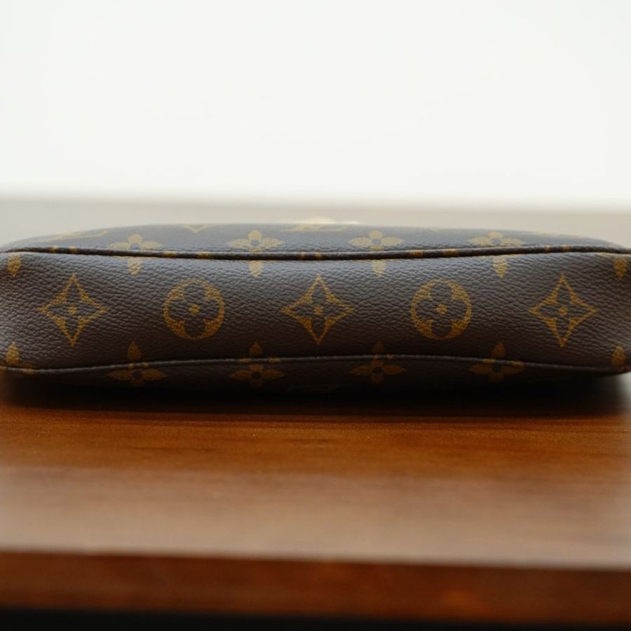 近全新 LouisVuitton/路易威登 Pochette Accessoires 鏈條肩背包-5