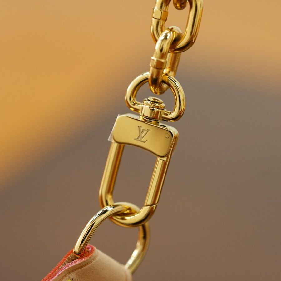 近全新 LouisVuitton/路易威登 Pochette Accessoires 鏈條肩背包-16