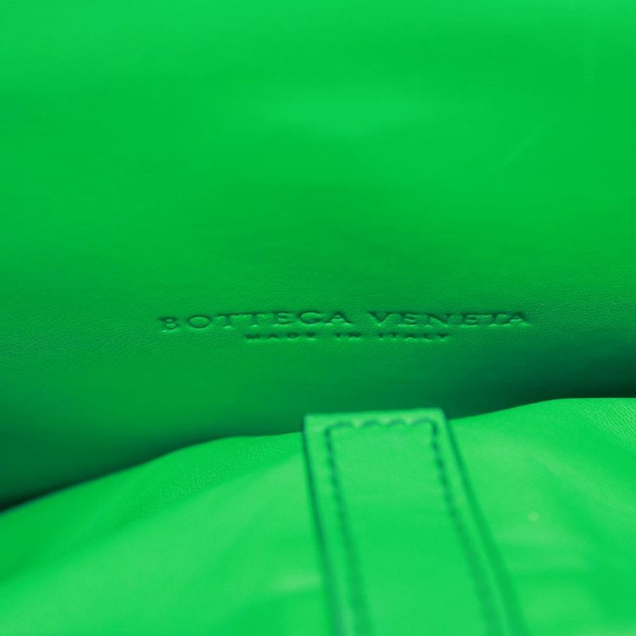 【日本直送】BOTTEGA VENETA INTRECCIATO 手袋 皮革 綠色 正品 fm5052V-19