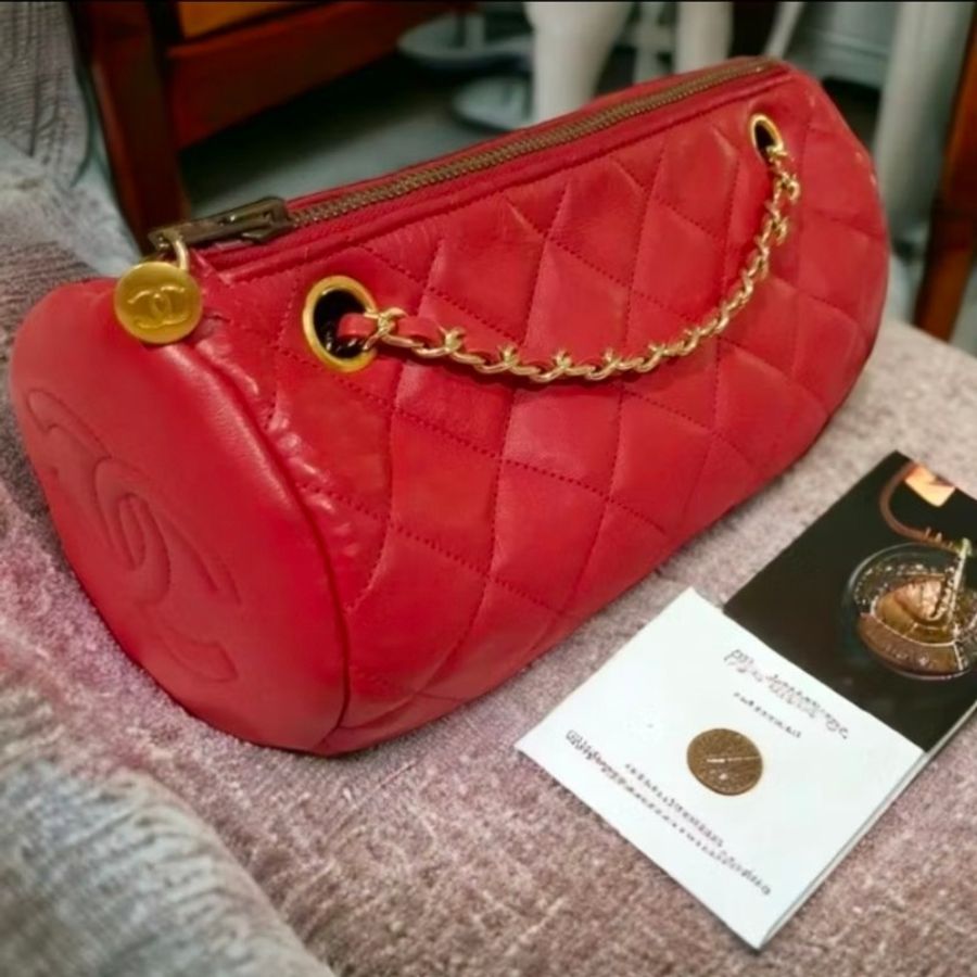 Chanel 紅色圓筒包斜背包-11