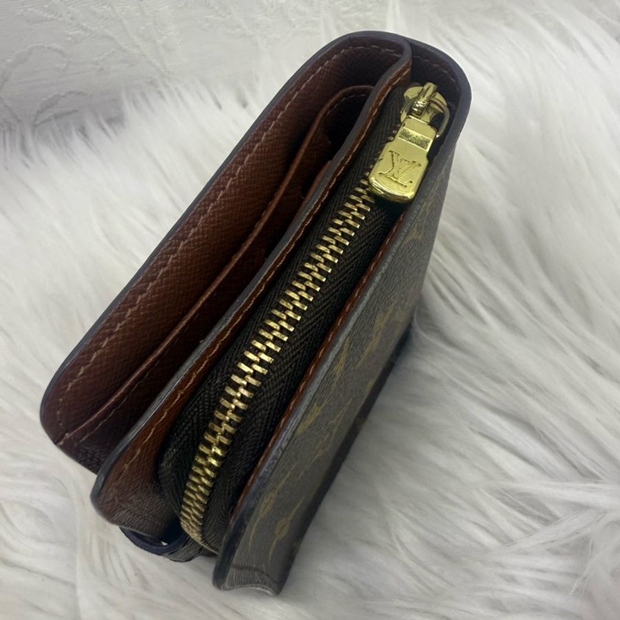 Louis Vuitton Wallet-6