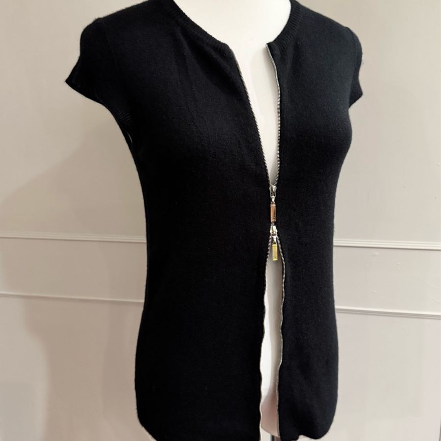 《新歡舊愛》正品CHANEL香奈兒黑色雙頭拉鍊半袖羊毛衣-0