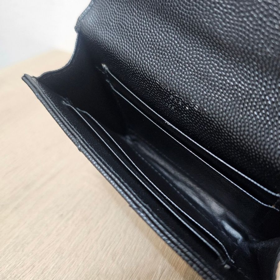 [新年福利甜價出❣️] YSL黑荔枝皮銀釦信封零錢卡包-16