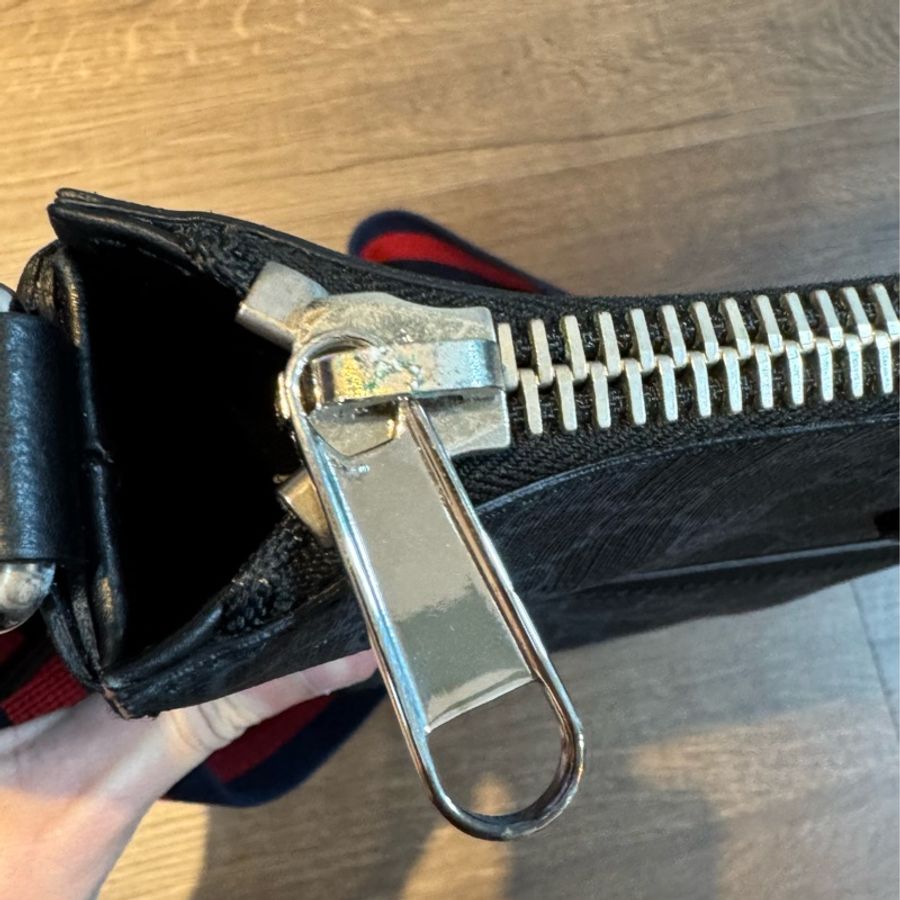 Gucci 斜背包-21