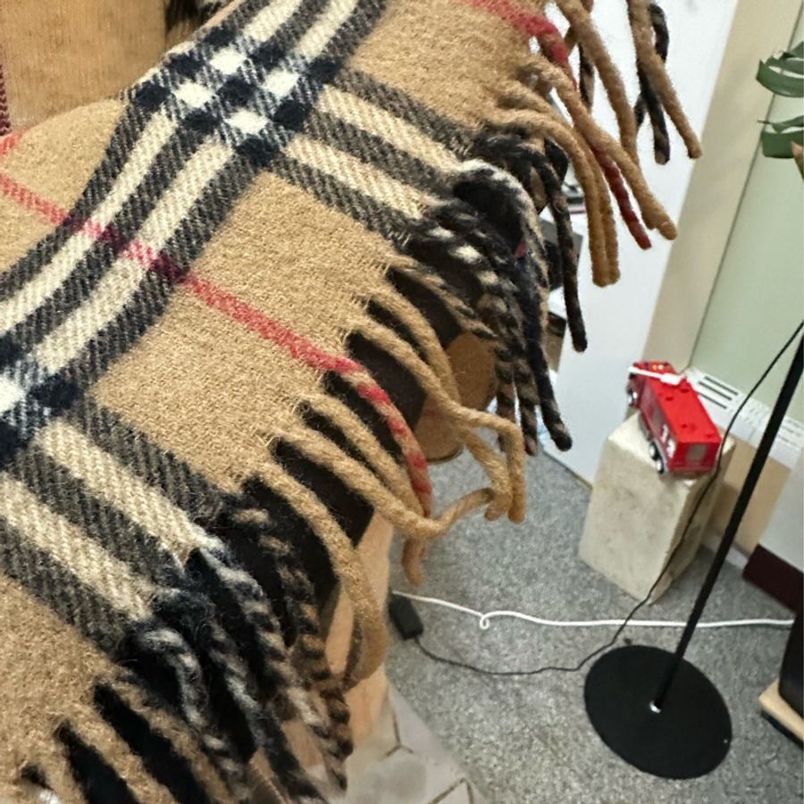 Burberry 經典格紋棕羊毛圍巾-2