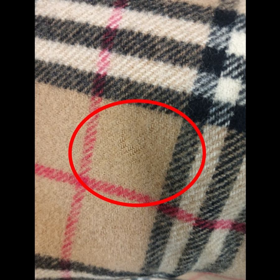 Burberry 經典格紋棕羊毛圍巾-14