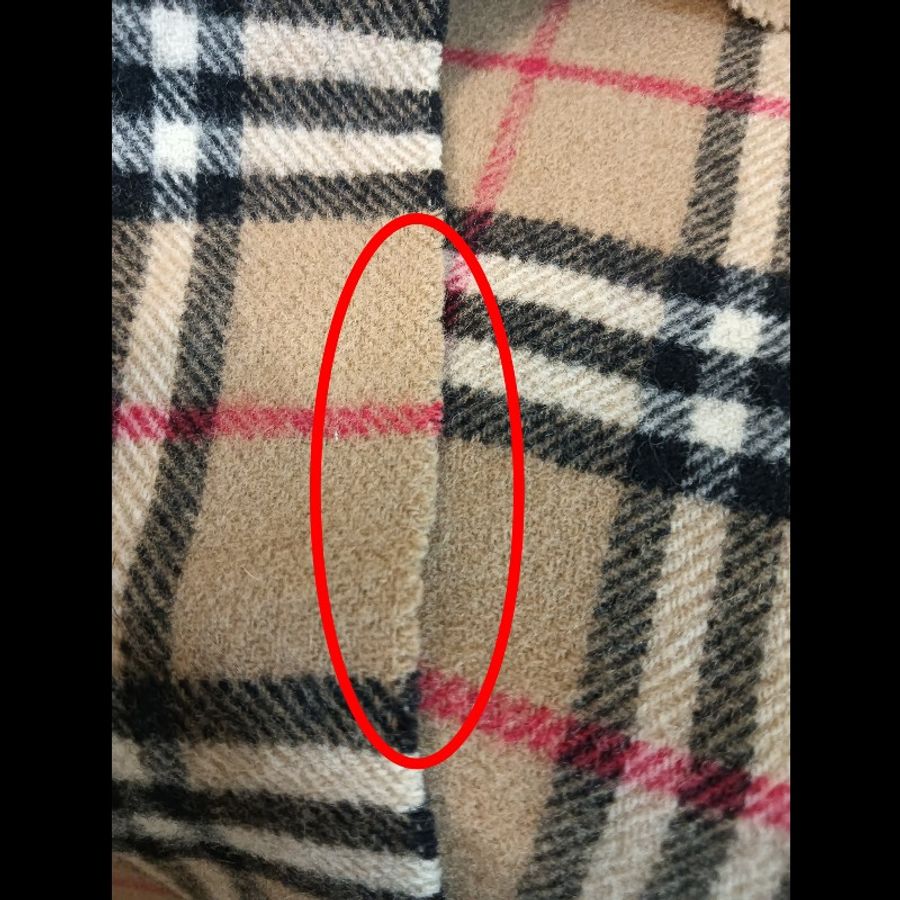 Burberry 經典格紋棕羊毛圍巾-15
