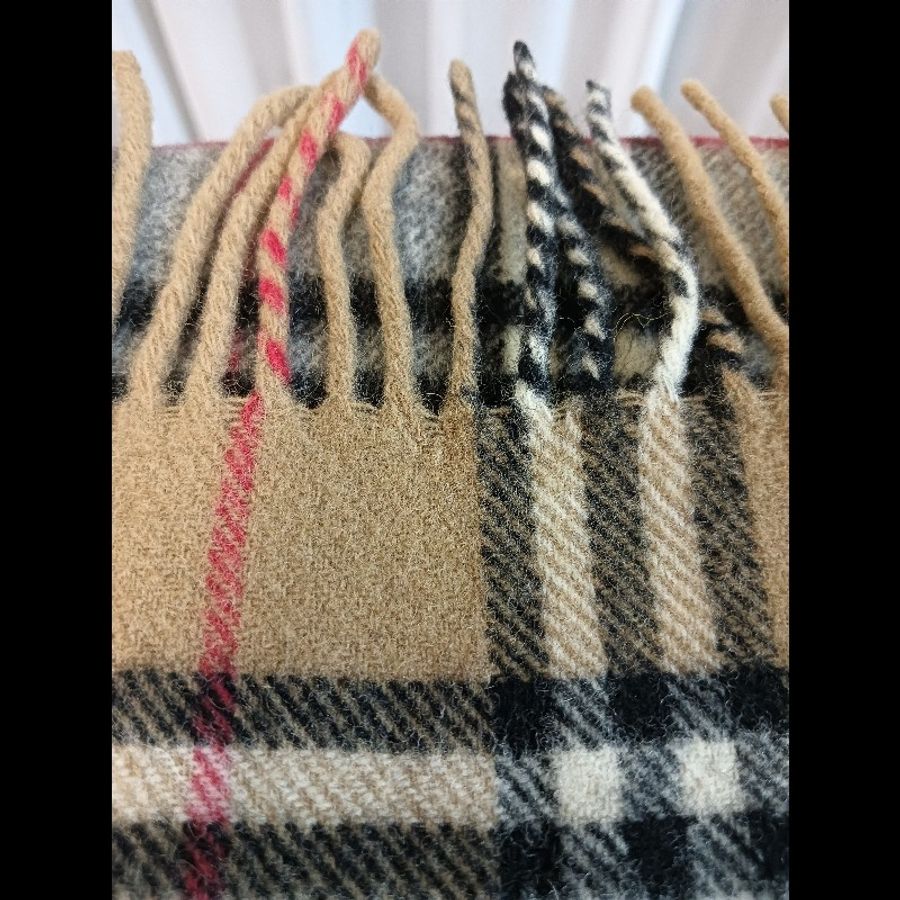 Burberry 經典格紋棕羊毛圍巾-17