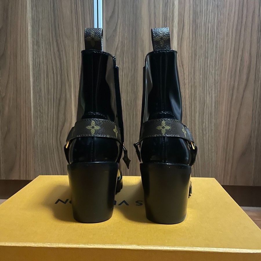 Lv Limitless路易威登金屬扣頭層牛皮老花短靴37碼 99.9 新未使用-3