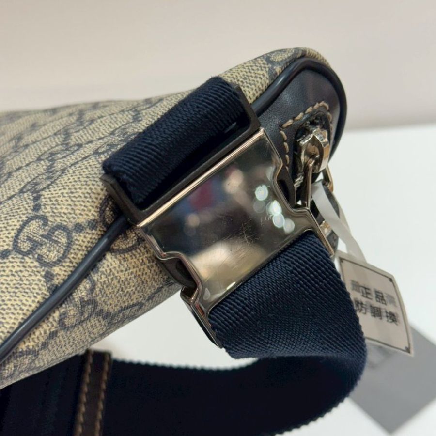 GUCCI 胸口包/腰包 85成新-9