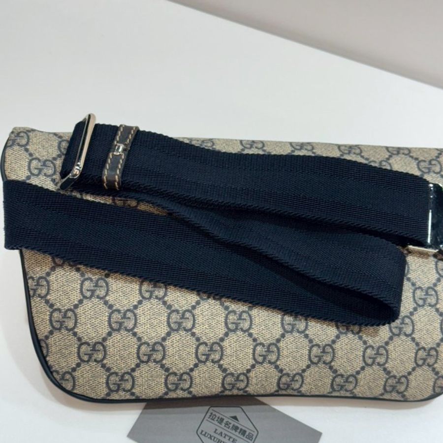GUCCI 胸口包/腰包 85成新-10