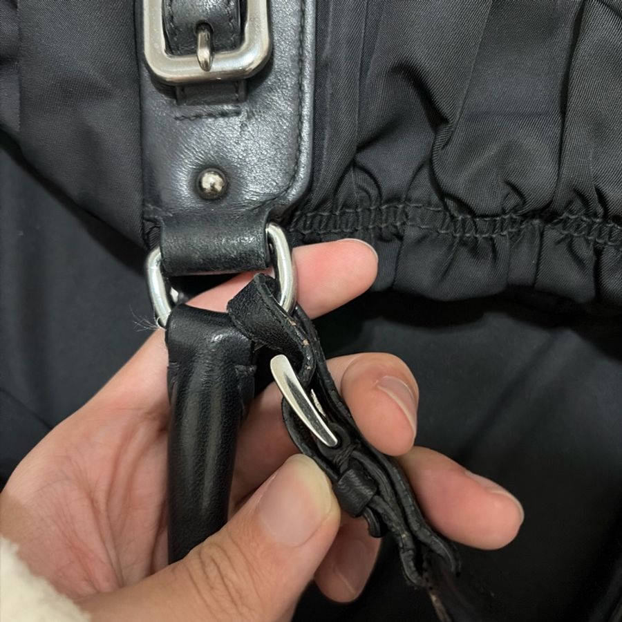 Prada Black Tessuto Gaufre尼龍包-18