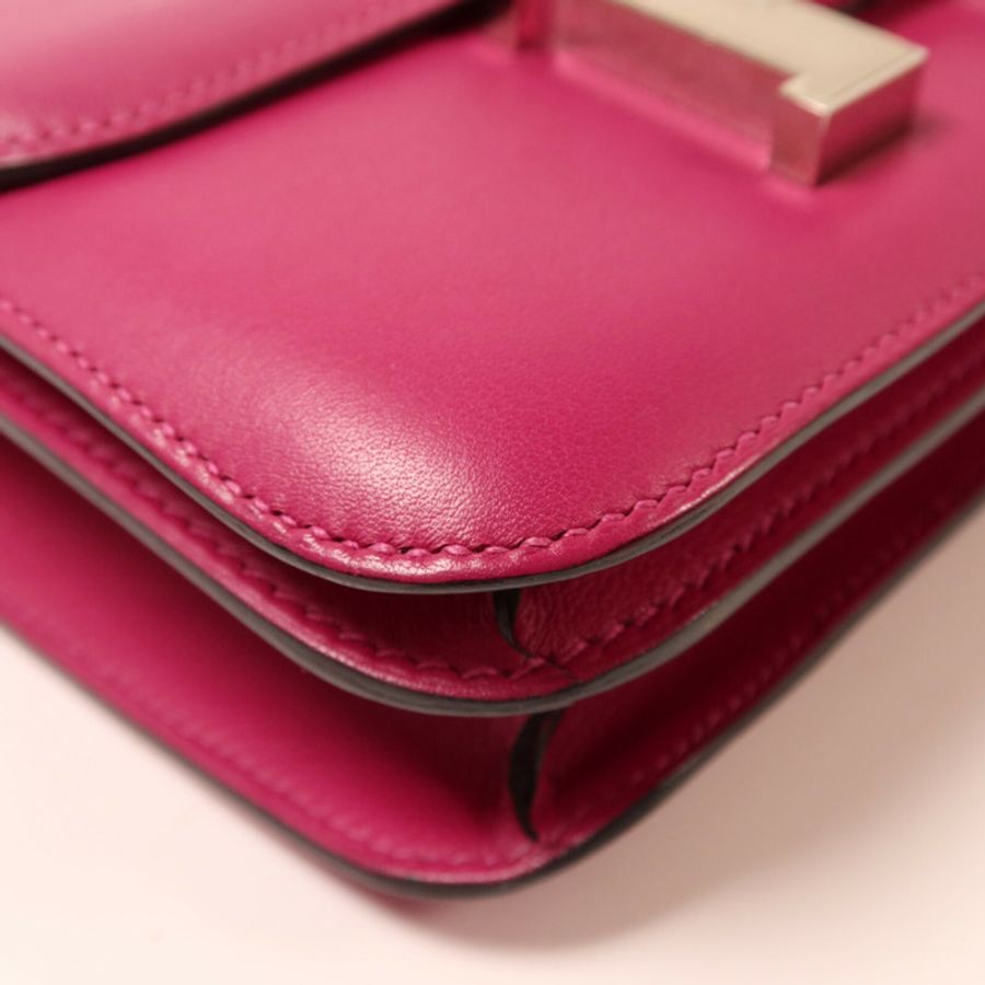 HERMES Swift皮革Constance Mini銀扣肩背袋Rose Pourpre-10