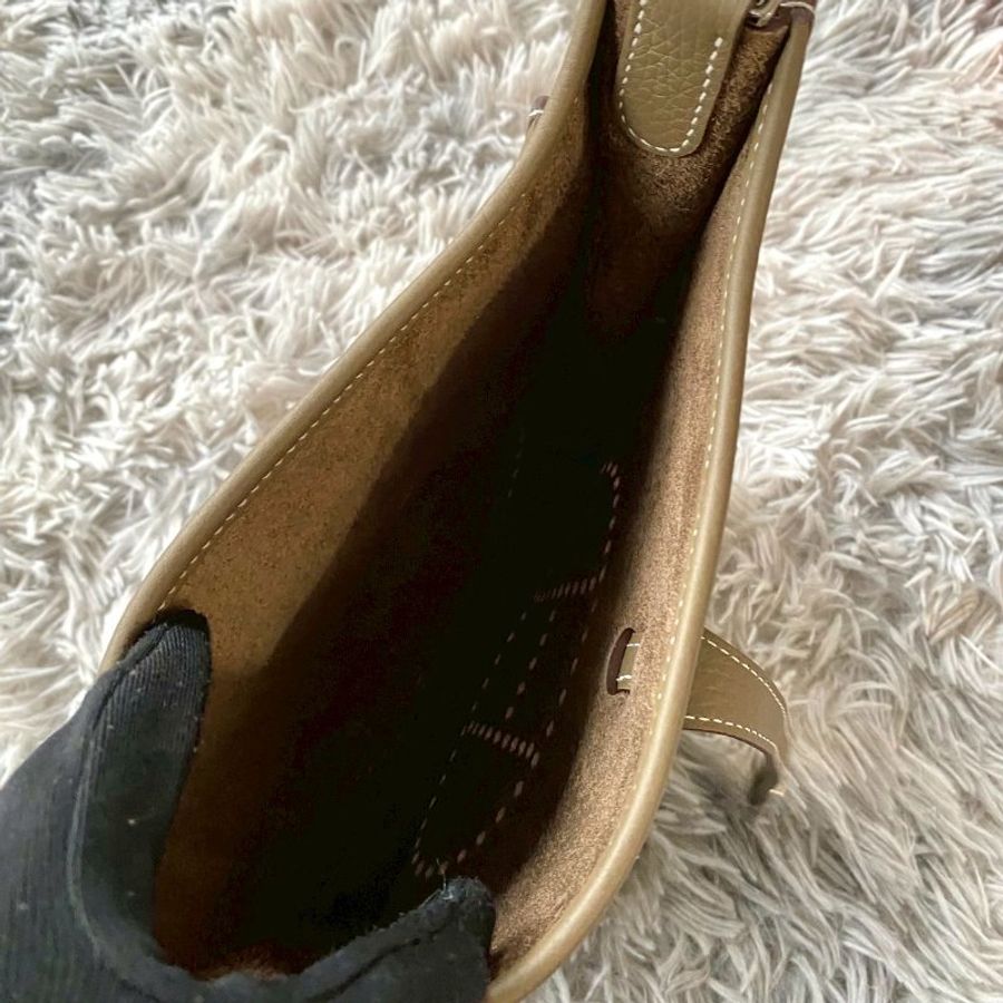 HERMES 新尺寸 Evelyne 23cm 18大象灰 銀釦 斜背包 K刻-5