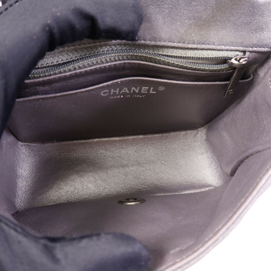 CHANEL 牛皮皮革Mini Classic 17銀扣鏈帶肩背袋-4