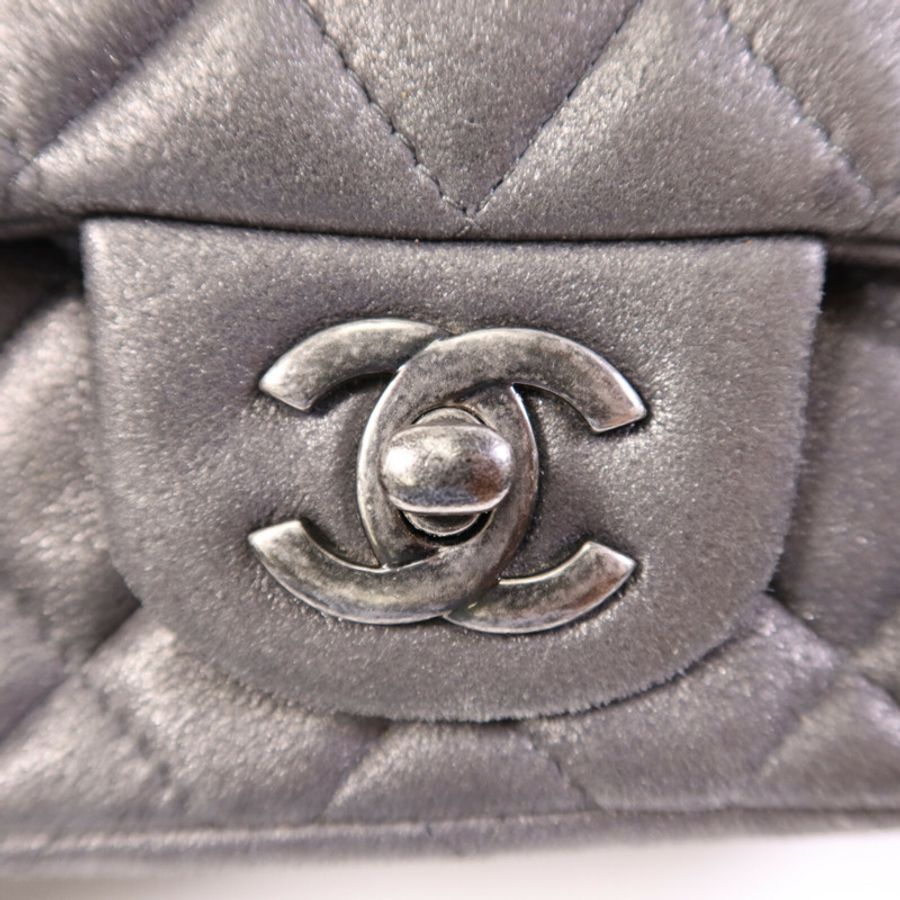 CHANEL 牛皮皮革Mini Classic 17銀扣鏈帶肩背袋-6