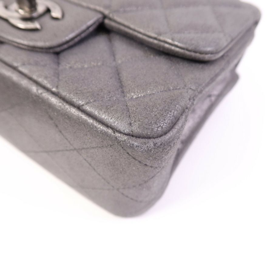 CHANEL 牛皮皮革Mini Classic 17銀扣鏈帶肩背袋-10