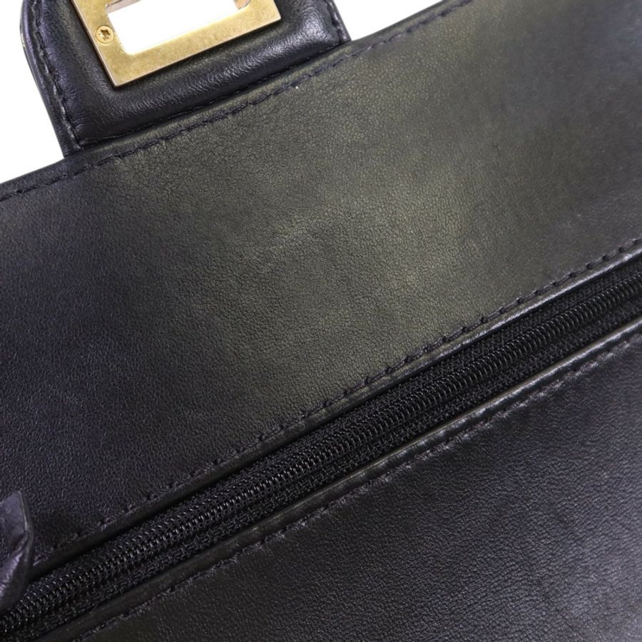CHANEL 牛皮皮革2.55 Graffiti Reissue金扣鏈帶肩背袋-18