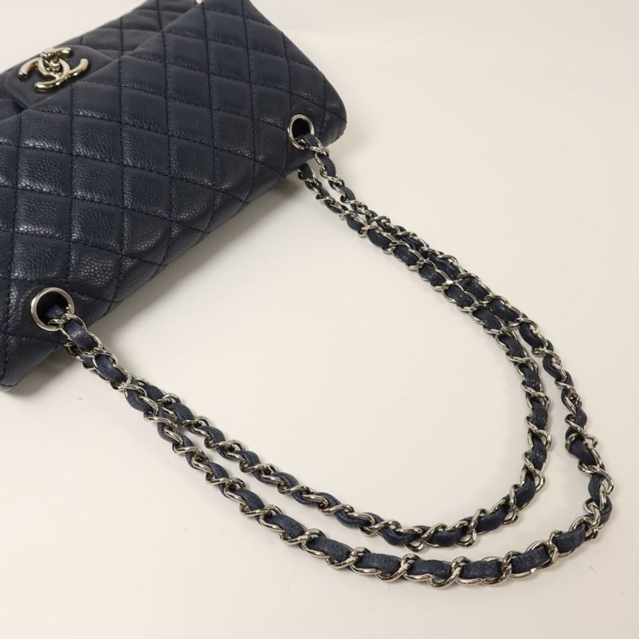 CHANEL 牛皮皮革Classic 25銀扣鏈帶肩背袋-8