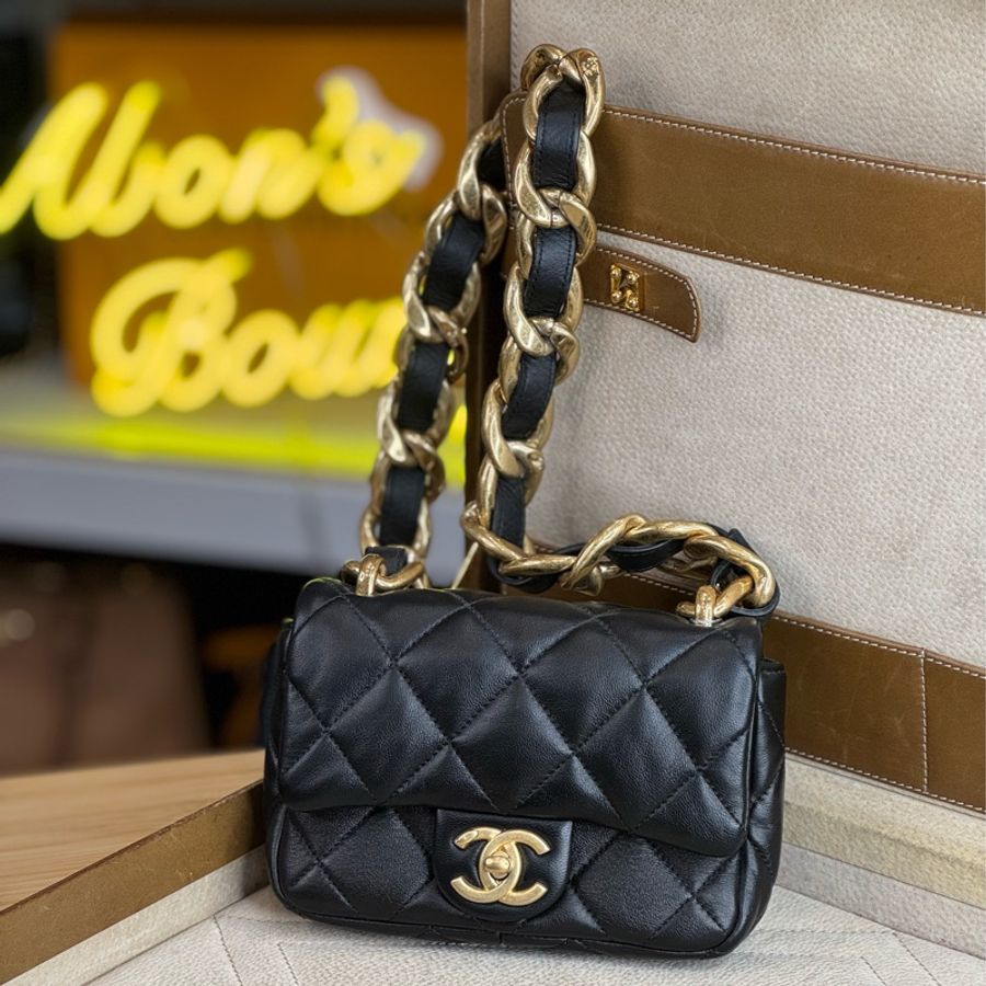 CHANEL 22P迷你方胖小牛皮肩背粗鍊包🎶絕對夯-0