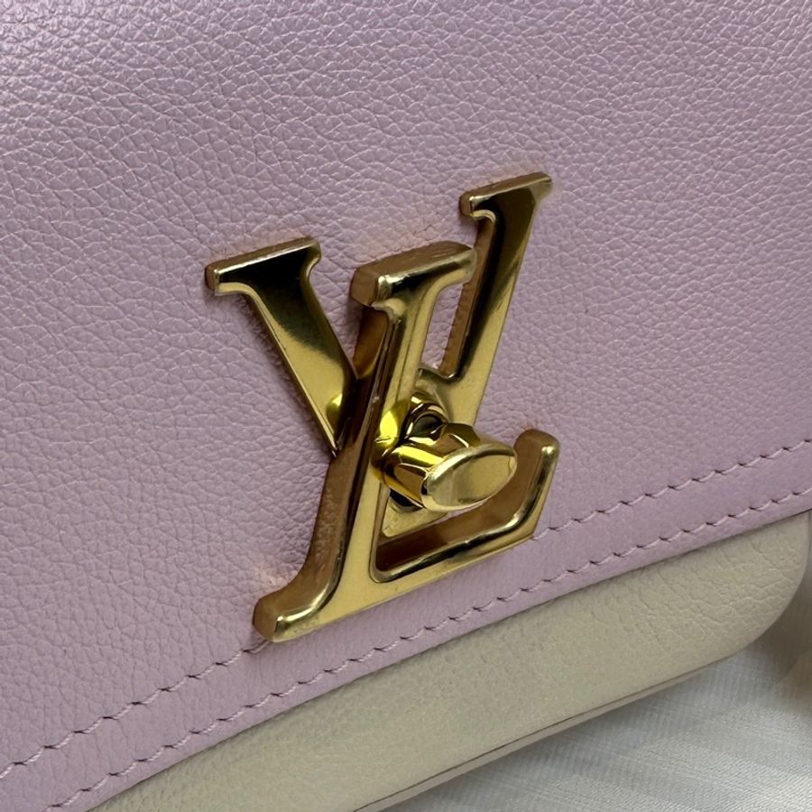 路易威登/Louis Vuitton Lockme Tender 香芋紫拼白色牛皮金扣鏈條斜背包19x8x13cm-13