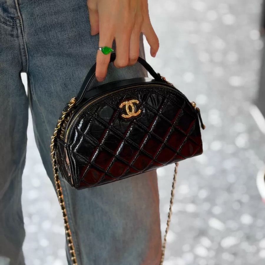 Chanel 23K波士頓 黑金手提斜挎-4