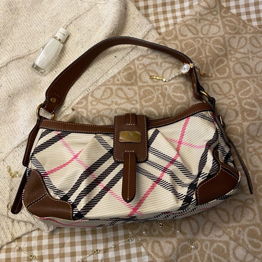 經典色Burberry 辣妹腋下包-0