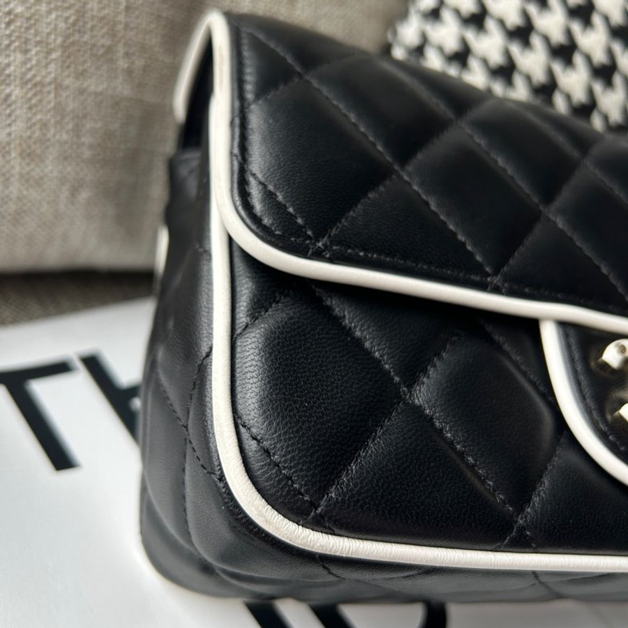 CHANEL 25P 限量熊貓方胖子-19