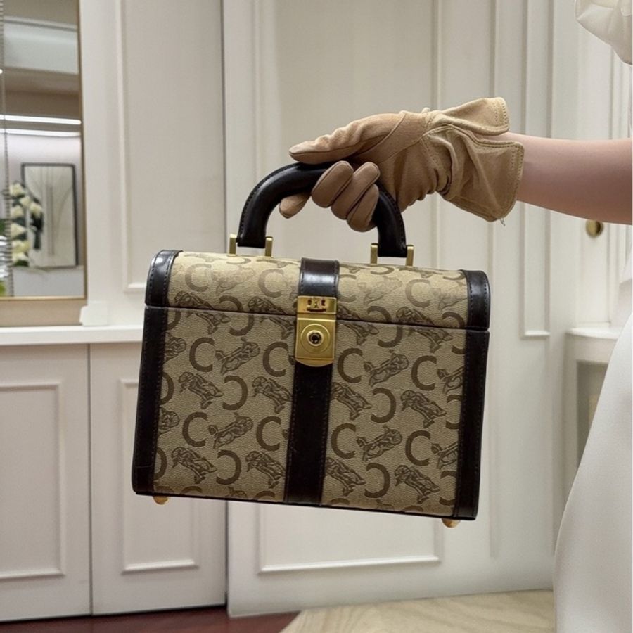 Celine 收藏品級 馬車老花手提化妝箱 棕色 真皮 思琳 手提包-9