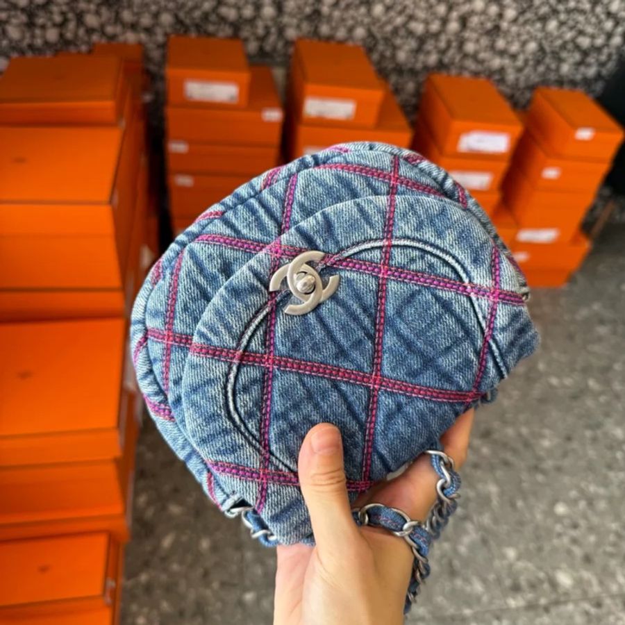 Chanel 牛仔馬鞍-1