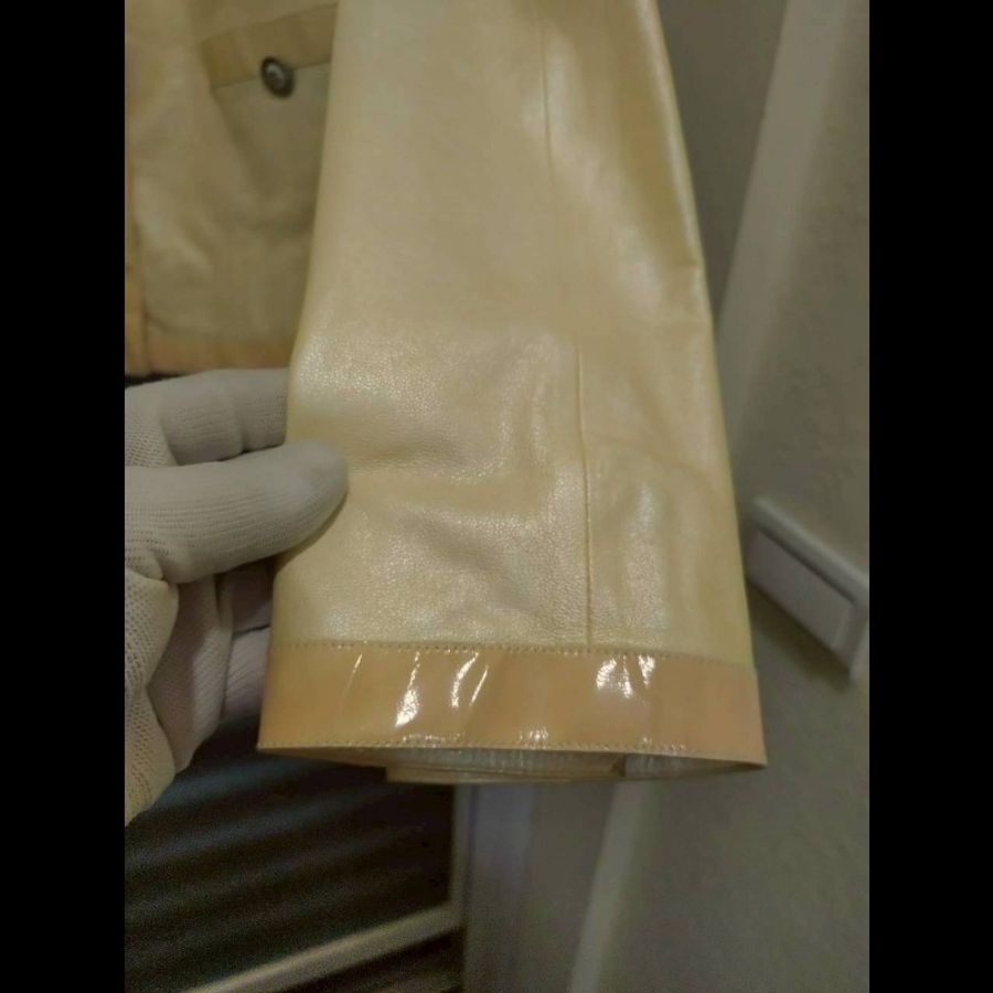 Chanel 珠光膚皮漆皮邊四口袋皮外套-15