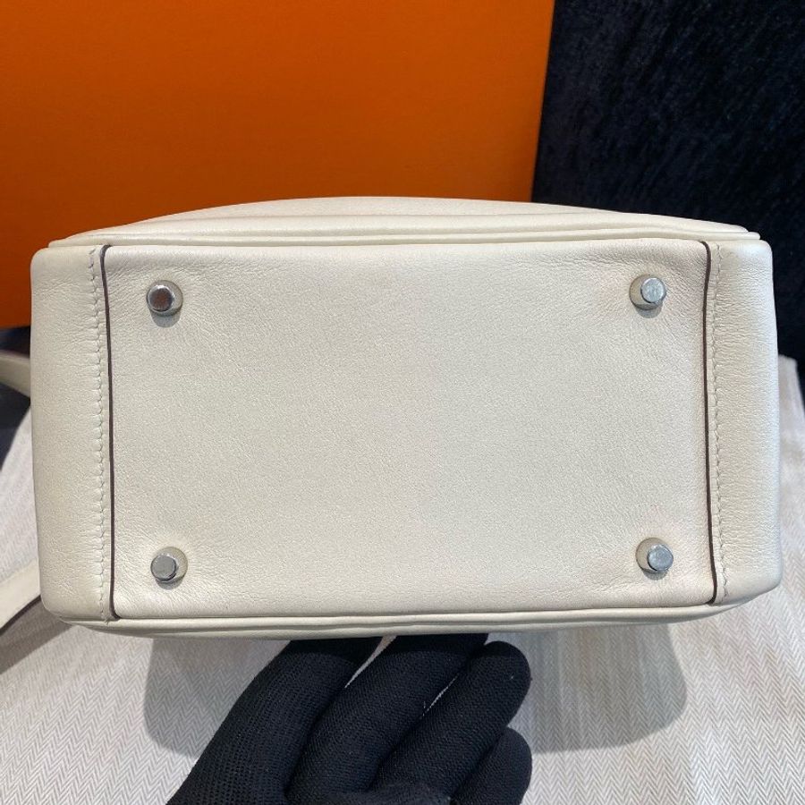 愛馬仕Hermes Lindy 奶油白銀扣Swift皮迷你包-8