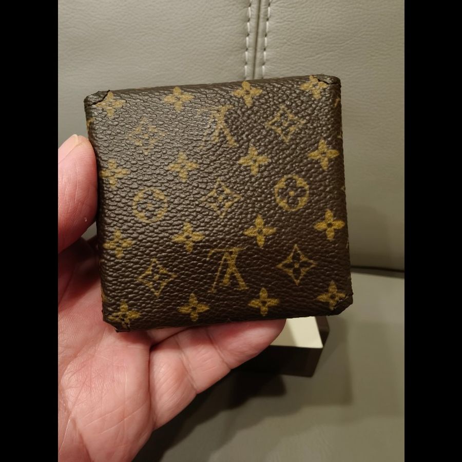 日本帶回近新品LV老花首飾盒
近新,閒置品
絕版貨,附盒裝
本人興趣收藏日本狀況不錯的中古vintage,如果你要求跟新品一樣狀況,請勿下標,謝謝
狀況跟照片一樣-5