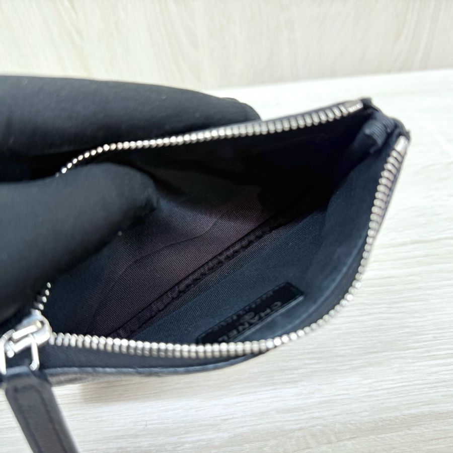 CHANEL黑色牛皮24C熊貓色19系列拉鏈零錢包-16